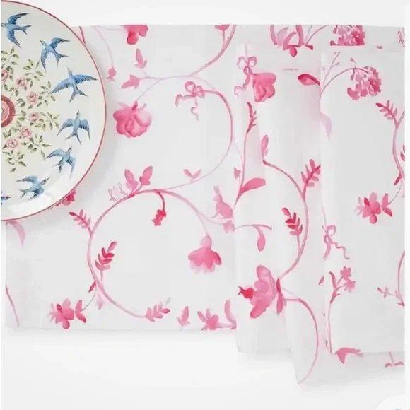 Hill House Rose Botanical tablecloth Round 70” NWT - Picture 2 of 8